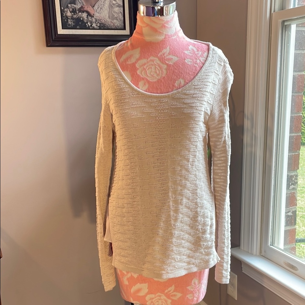 White House Black Market Cream Scoop Neck Sweater